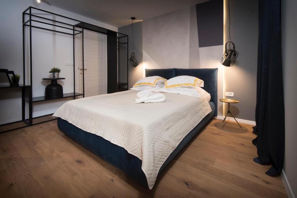Sibinicum Luxury Rooms Šibenik Exteriör bild